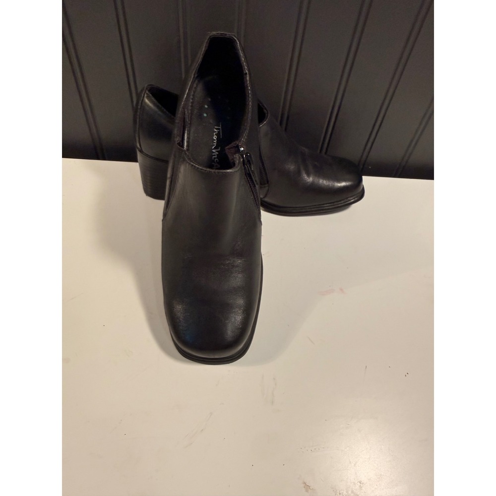 Thom McAn Black Leather Ankle Boots Square Toe Block Heel Side Zip Womens 5.5W